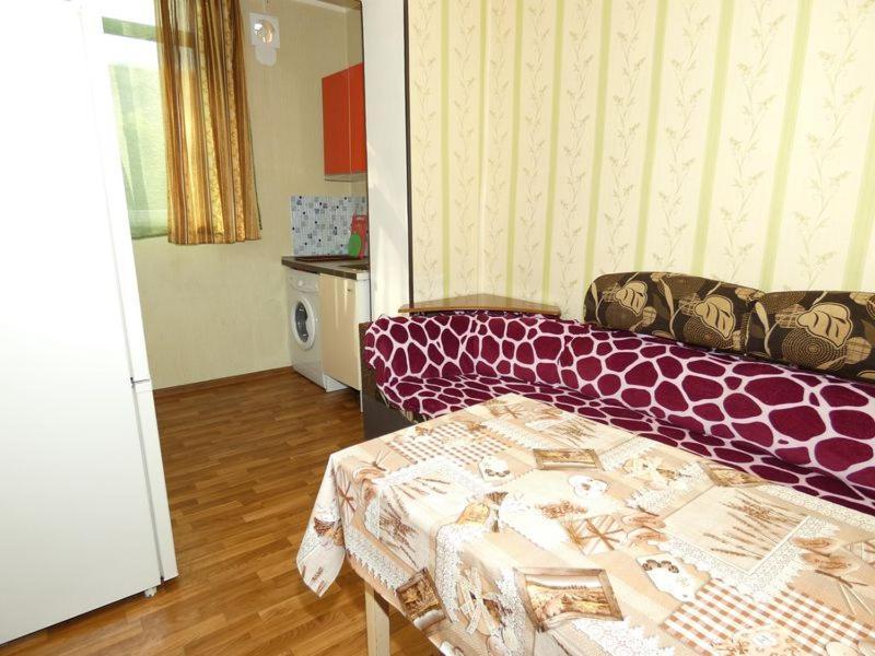 Квартира В Пицунде На Агрба 19 К1 Pitsunda Exterior foto